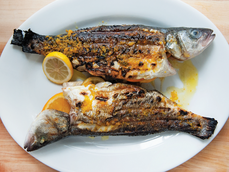 適合銀髮族補充營養的地中海料理 歐洲海鱸鑲柳橙 食力foodnext 食事求實的知識頻道